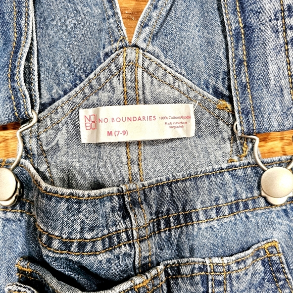 No Boundaries Denim Overalls (Midwash) Size M Juniors - Picture 3 of 8